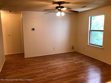 17 Augusta Ct unit 6, Freehold, NJ 07728 - photo 4