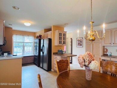 17 Glenmore Ave, Saratoga Springs, NY 12866 - photo 4