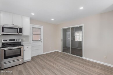 2126 E GRETTA PL Phoenix AZ 85022