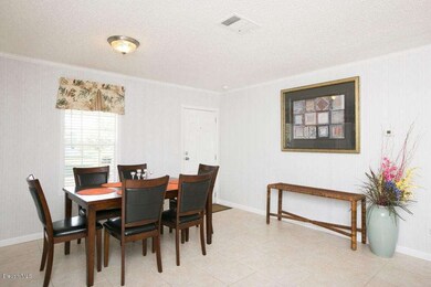 638 Barefoot Blvd - Dining room - MLS