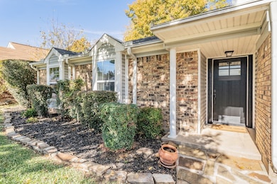 505 Rosemary Ln, Euless, TX 76039 - photo 5