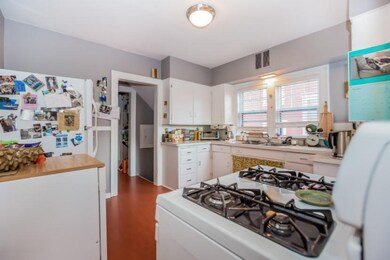 007-Kitchen-1345104-mls