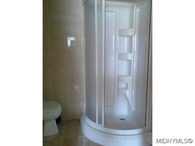 1 Floor Bathroom