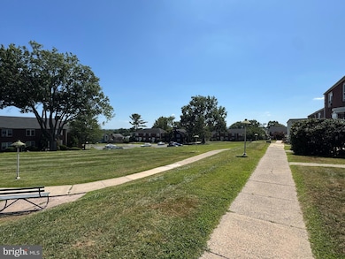 200 Maplewood Dr unit D1, Pottstown, PA 19464 - photo 6