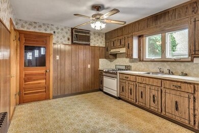 31 Partridge Terrace unit 2, Everett, MA 02149 - photo 4