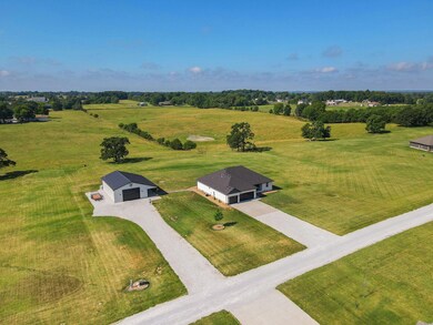 1249 N Nicholas Rd-3