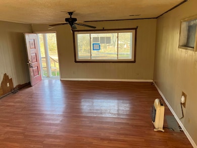 222 N Magnolia St, Whitwell, TN 37397 - photo 4