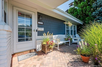 114 Erie Ave, Atlantic Beach, NY 11509 - photo 3