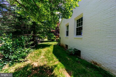 151 S Maple Ave, Purcellville, VA 20132 - photo 7