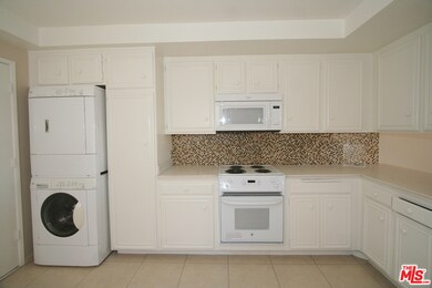 New Stove and Microwave