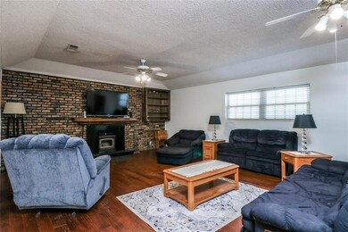 920 Brestol Ct W, Bedford, TX 76021 - photo 5