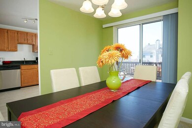 13811 Fount Beattie Ct, Centreville, VA 20121 - photo 6