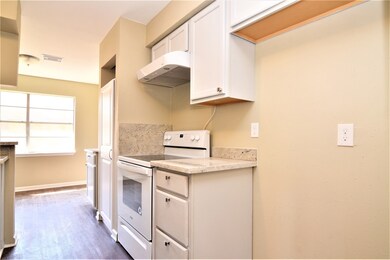 3907 Almington Ln, Houston, TX 77088 - photo 6