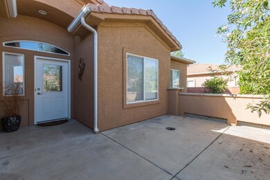 Front Exterior View 4