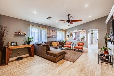 3235 W Sunland Ave Phoenix AZ-large-003-