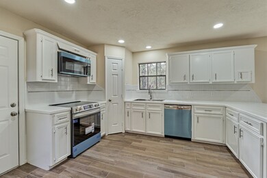 818 Kip Ln, Pinehurst, TX 77362 - photo 7