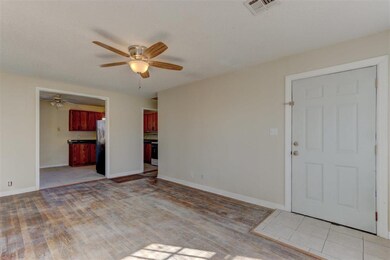 1116 E 7th St, Cushing, OK 74023 - photo 4