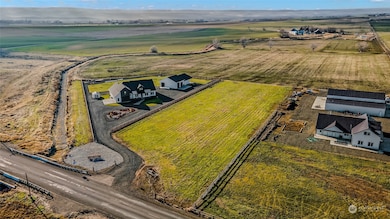 1068 Locher Rd, Touchet, WA 99360 - photo 7