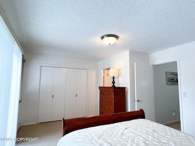 4714 Mills Dr unit 8, Anchorage, AK 99508 - photo 7