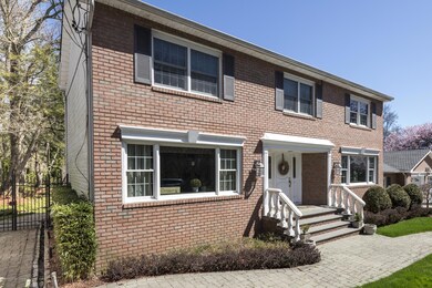02_House Front-3