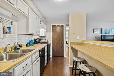 26 Cranberry Ct unit 122, Marlton, NJ 08053 - photo 5