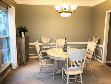 Formal Dining