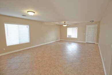 Living Room/Formal Dinning