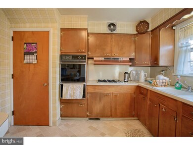 2 Heather Ct, Reading, PA 19606 - photo 6