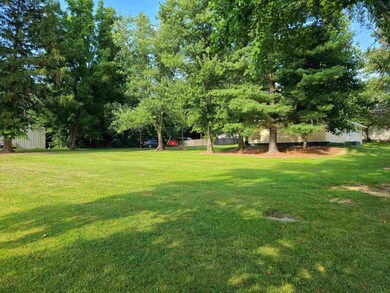 510 W 6th St, Bicknell, IN 47512 - photo 3