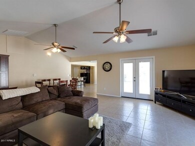 007_Family Room II
