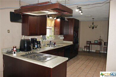 1010 S 29th St, Copperas Cove, TX 76522 - photo 5