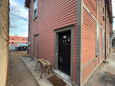 338 W Reservoir Ave, Milwaukee, WI 53212 - photo 3