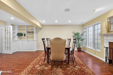 14 Carrie Ct, Schenectady, NY 12309 - photo 5