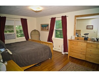 22 Frederick St unit 22, Newtonville, MA 02460 - photo 4