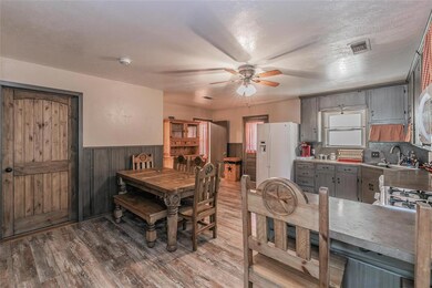 516 N Avenue A, Springtown, TX 76082 - photo 7
