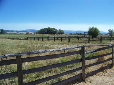 67142 Reynolds Ln, Prairie City, OR 97869 - photo 7