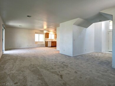 Spacious Family Room w/Brand New Carpeting!
