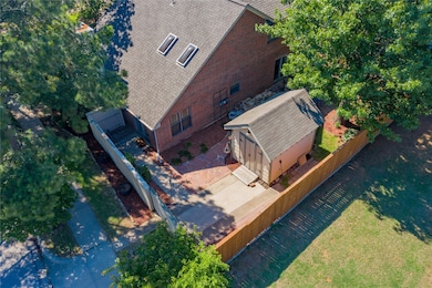 471 Caviness Dr, Grapevine, TX 76051 - photo 3