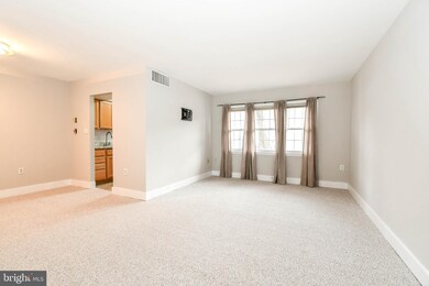 9449 Fairfax Blvd unit 104, Fairfax, VA 22031 - photo 5