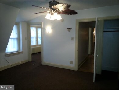 818 N Front St unit 3, Reading, PA 19601 - photo 3
