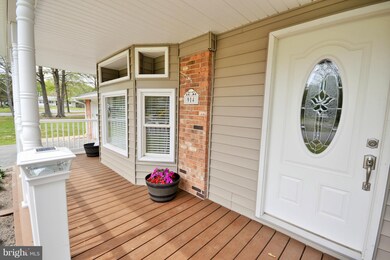 914 Churchill Dr, Fredericksburg, VA 22407 - photo 4