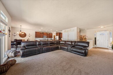 809 E Bonnie Lynn Ln, Colbert, WA 99005 - photo 6