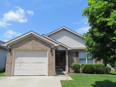 226 Christopher Dr, Nicholasville, KY 40356 - photo 2