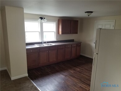 412 High St, Woodville, OH 43469 - photo 4