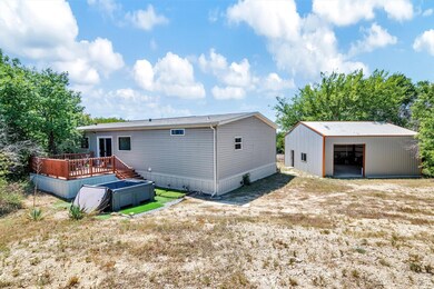 391 Highland Dr, Springtown, TX 76082 - photo 3