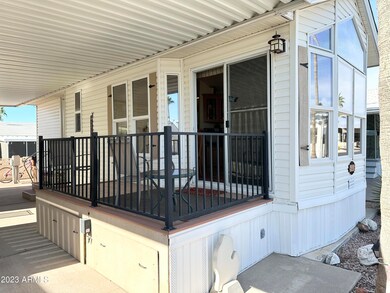 GREAT VIEWING DECK