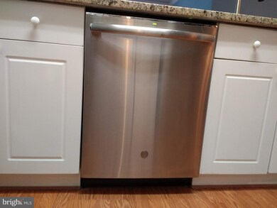 4561 Strutfield Ln unit 3214, Alexandria, VA 22311 - photo 6