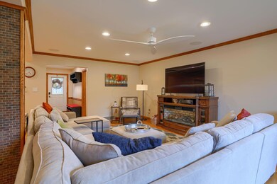 2751 Westmont Blvd (32)