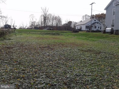 252 Piedmont Ave, Washington, VA 22747 - photo 2