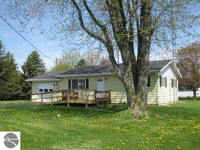 220 W Michigan Ave, Au Gres, MI 48703 - photo 3